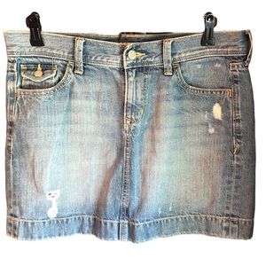 Distressed 14” Size 4 Denim Old Navy Vintage Mini Skirt size 4